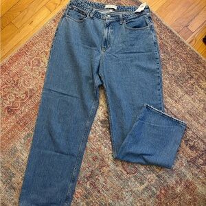 Abercrombie & Fitch Curve love Straight Leg Jeans